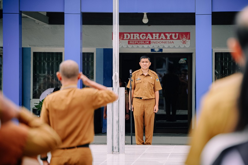 Plt. Kadis Kominfosantik Sulteng Pimpin Apel Pagi, Tegaskan Pentingnya Kedisiplinan Pegawai