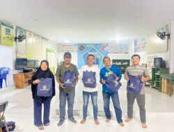 Senator Andhika Mayrizal Amir Salurkan Bantuan ke Korban Banjir Kabonena Kota Palu