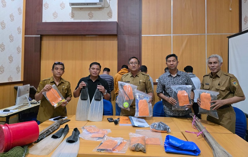 5 Tersangka Desktruktif Fishing di Kecamatan Palele Barat Buol Diserahkan ke Kejaksaan