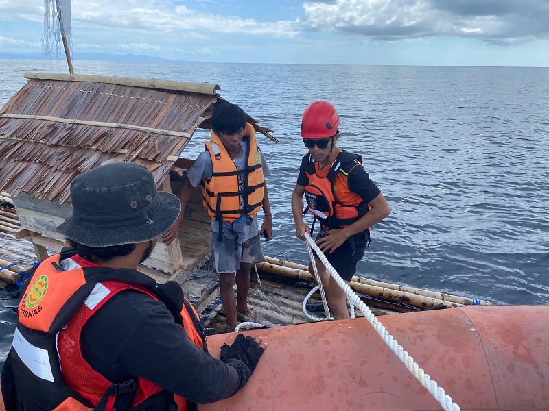Ditemukan di Rompong, Tim SAR Evakuasi Penumpang Jatuh dari KN Sabuk Nusantara