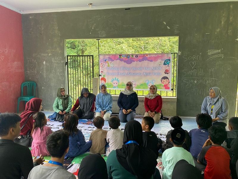 Forum Anak Nosarara Sosialisasikan Hidup Sehat kepada Puluhan Anak di Uwentumbu Kota Palu
