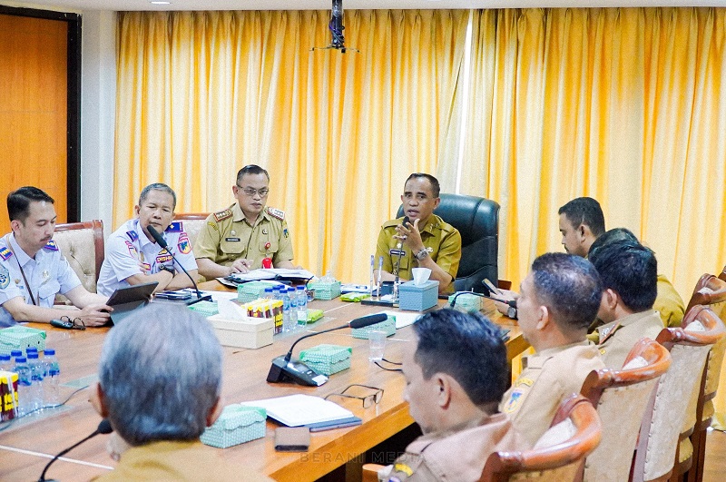 Gubernur Sulteng Bahas Peningkatan Status Bandara Mutiara Sis Al-Jufri Jadi Bandara Internasional