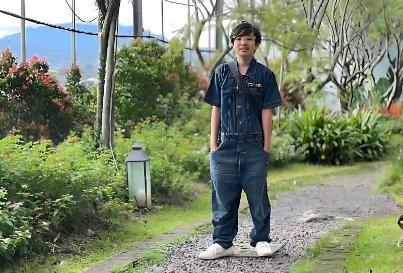 Kenneth Trevi Launching Album “Tak Runtuh”, Dedikasi untuk Anak Berkebutuhan Khusus