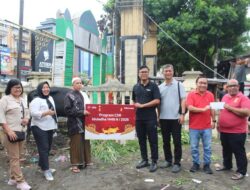 Telkomsel Bagikan Daging Kurban ke 42.000 Keluarga Penerima Manfaat di Iduladha 1446 H