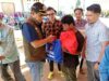 Bupati Parimo Salurkan Bantuan Pangan Pascabencana dan Santunan Kematian BPJS Ketenagakerjaan 