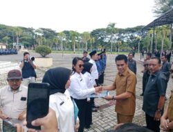 Bupati Parimo Serahkan SK Pengangkatan PPPK Kontrak 5 Tahun dan SK Pengangkatan CPNS