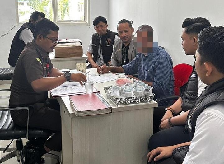 Dugaan Korupsi di PDAM Banggai, Polisi Serahkan Mantan Dirut ke Kejari