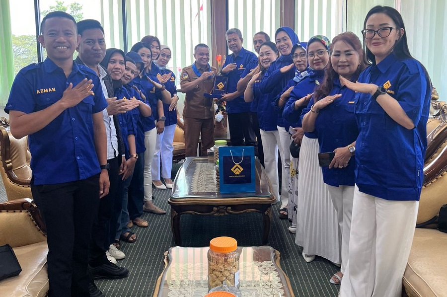 Hadianto Rasyid Jadi Kepala Daerah Pertama Penerima Medali Kawan Kehormatan Partai Gema Bangsa