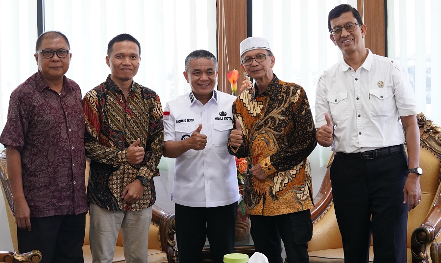 PCMI  Sambut Tawaran Pemkot Palu Jadikan Uwentumbu Kawasan Kegiatan Berbahasa Inggris