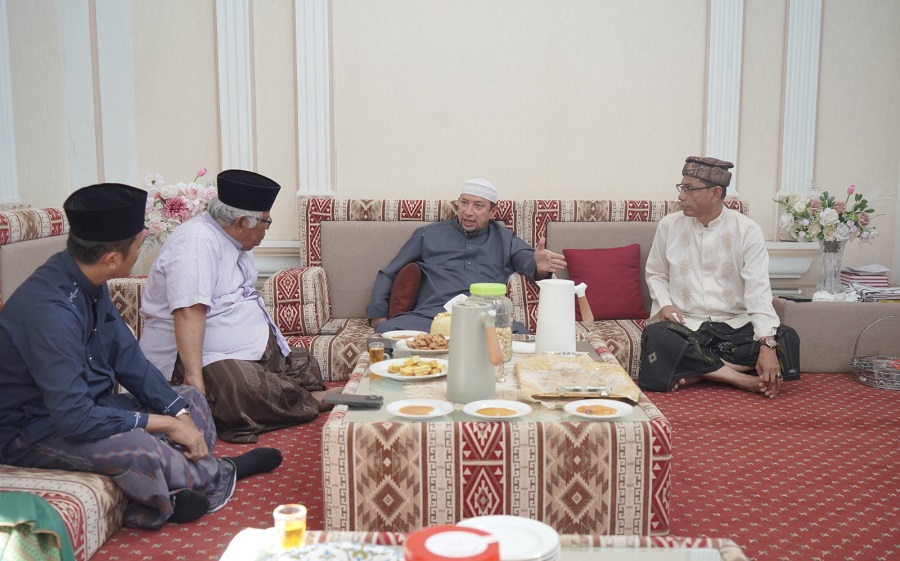 Terima Kunjungan Ketum Partai Gema Bangsa, Habib Alwi: Kalau Ada Kader Alkhairaat Potensial, Silakan Direkrut Jadi Pengurus