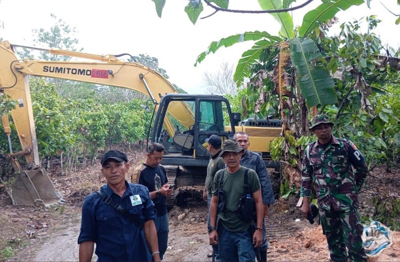 Tim Gabungan Amankan Dua Pekerja di Eks PETI Kawasan TNLL, Satu Unit Ekskavator Disita