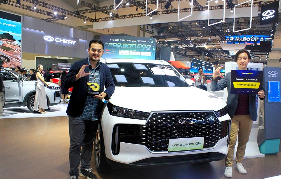 Chery TIGGO Cross CSH Hybrid Sabet Penghargaan Favorite Hybrid Vehicle di GIIAS 2025