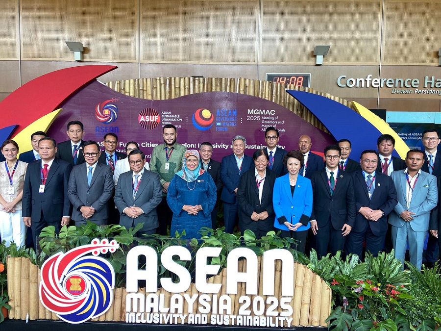 Di Forum Kepala Daerah Se Asean, Wali Kota Palu Gagas Inovasi Percepatan Pertumbuhan Daerah  