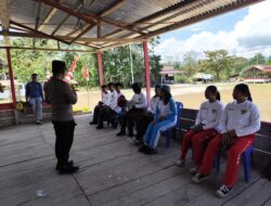 Kapolsek Lore Selatan Beri Arahan Nasionalisme kepada Anggota Paskibraka Kecamatan Lore Selatan