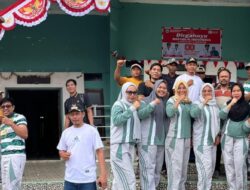 Kompak Kades, BPD, Aparat Desa dan PKK Kerja Bakti Kantor Desa Harapan Jaya Morowali Sambut HUT ke-80 RI