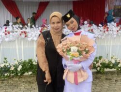 Nisa Dwi Nada Jadi Pembawa Baki Merah Putih di Upacara HUT RI ke-80 Tingkat Kecamatan Witaponda