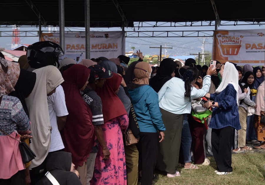 Pemkot Palu Kolaborasi PT CPM Menggelar Pasar Murah di Pasar Talise
