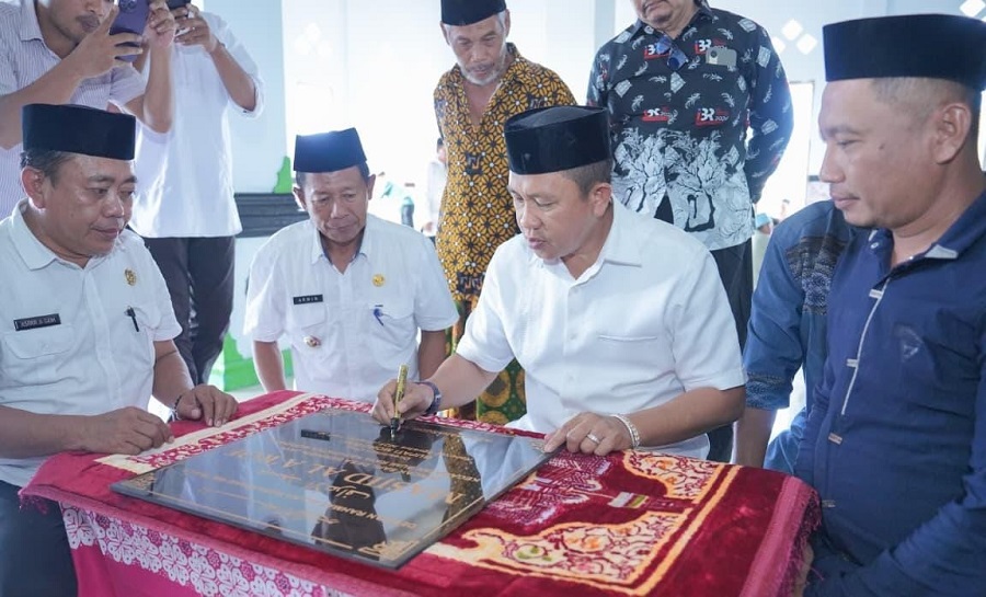 Peresmian Masjid Al-Arof, Kades Beringin Jaya Apresiasi Komitmen Bupati Morowali