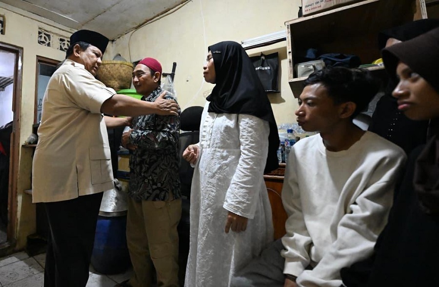 Presiden Prabowo Takziah ke Rumah Duka Affan Kurniawan, Sampaikan Dukacita Mendalam