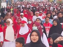 Sepuluh Ribu Warga Poso Ikut Jalan Sehat Semarak Kemerdekaan KeBugis Sidrap