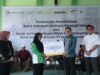 United Tractors Cabang Palu Serahkan Bantuan Hibah ke Bank Sampah Mutiara Birobuli Utara