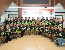 Gubernur Sulteng Lepas Kontingen Pornas KORPRI XVII ke Palembang