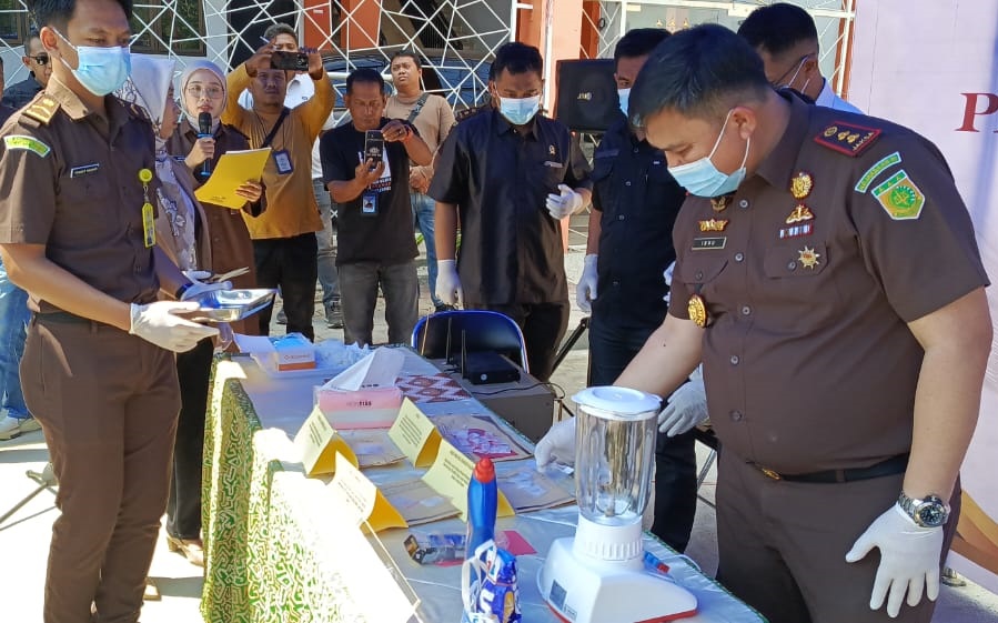 Kejari Tolitoli Musnakan Sabu dan Peralatan Tambang Ilegal, Tren Perkara Narkoba Meningkat