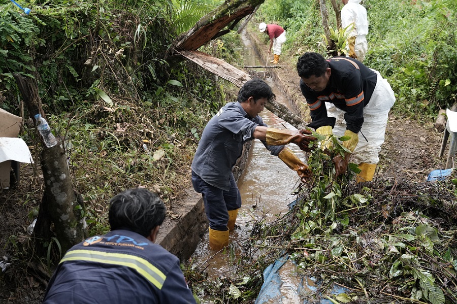 Solidaritas Warga dan PT Vale Percepat Pemulihan Dampak Kebocoran Pipa di Towuti