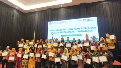 Balai Bahasa Sulteng Luncurkan 37 Judul Buku Cerita Anak Dwibahasa