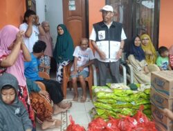 PSI Tolitoli Salurkan Bantuan Paket Sembako ke Korban Banjir di Tuweley