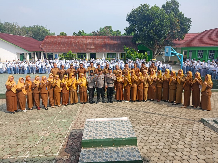 Polres Lampung Utara Hadir di SMAN 4 Kotabumi