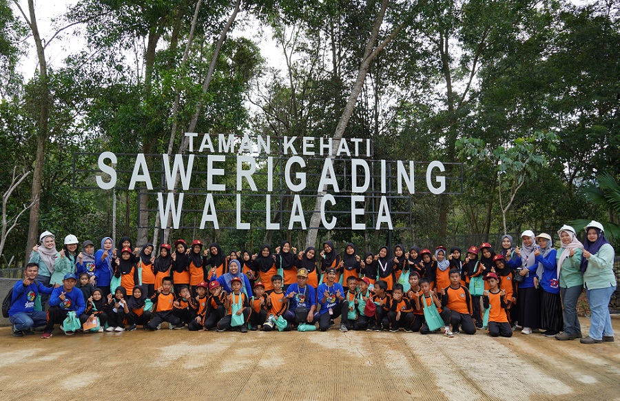 Puluhan Siswa SD Diedukasi di Taman Kehati PT Vale Cara Mencintai Lingkungan