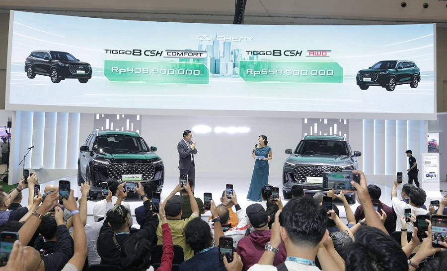 Chery Luncurkan 2 Varian TIGGO 8 CSH pada Ajang GJAW 2025