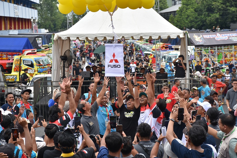 Mitsubishi Fuso Rayakan Anniversary 55 Tahun bersama Ribuan Anggota Komunitas Canter