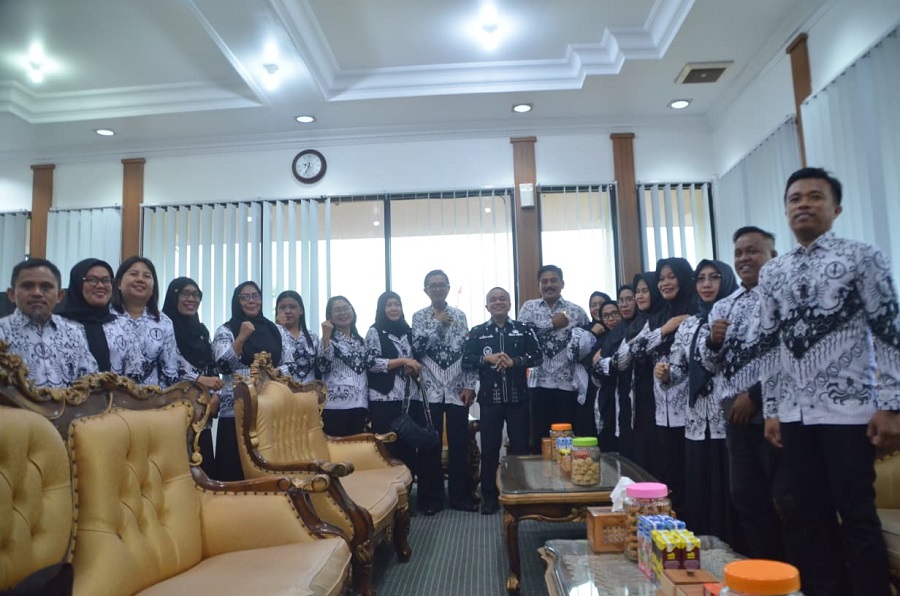 PGRI Silaturahmi ke Wali Kota Palu Jelang HUT Ke-80 PGRI dan Hari Guru Nasional