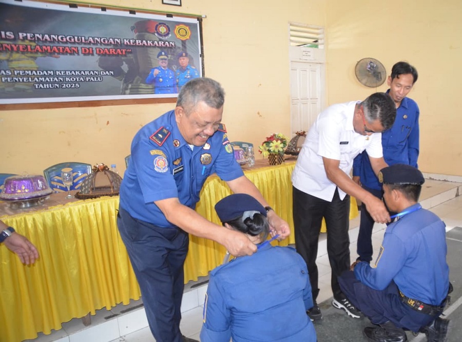 Pelayanan Damkarmat Kota Palu Salah Satu Rujukan Daerah Lain