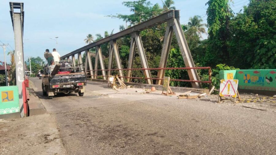 morowali dikepung investasi warga witaponda fasilitas umum justru banyak yang rusak