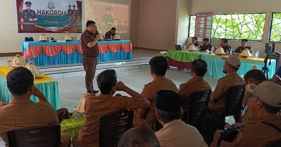 Belasan Kades dan BPD di Galang Hadiri Sosialisasi Hukum Hari Anti korupsi Sedunia