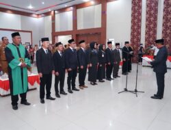 Gubernur Sulteng Lantik Pengurus BPSK Banggai