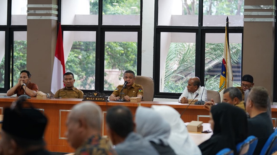 Haji Hasan Hibahkan Lahan ke Pemkot Palu untuk Kawasan Pekuburan dan Sepak Bola