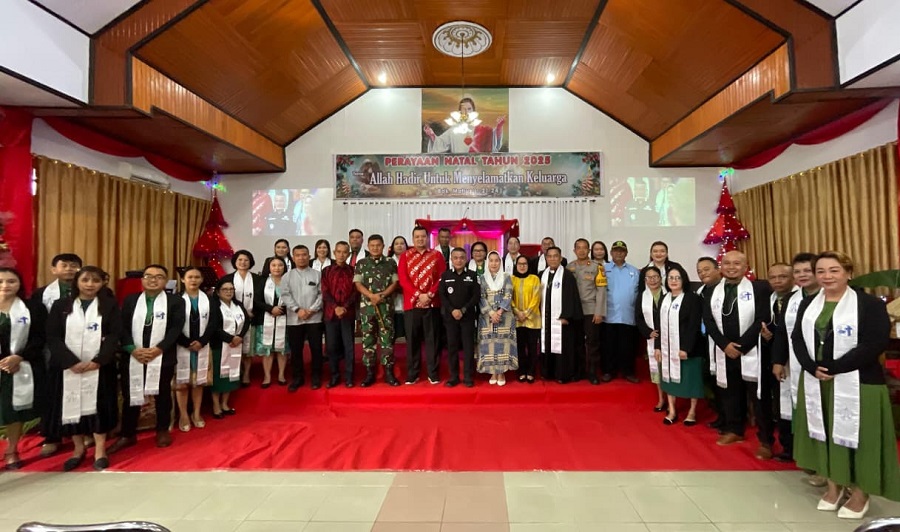 Pemkot Palu Road Show ke Sejumlah Gereja pada Natal 2025