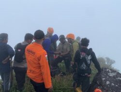 Evakuasi Korban Pesawat ATR Tertunda Cuaca Buruk, Tim SAR Bertahan di Puncak Bulusaraung