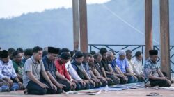 Gubernur Sulteng Jadi Imam Salat Magrib di Pembangunan Masjid Bukit Salena
