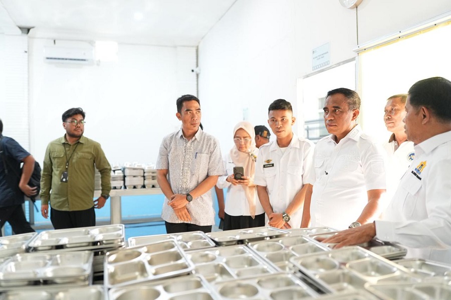Peresmian Dapur MBG di Parimo, Gubernur Sulteng Dorong Pemanfaatan Bahan Pangan Lokal
