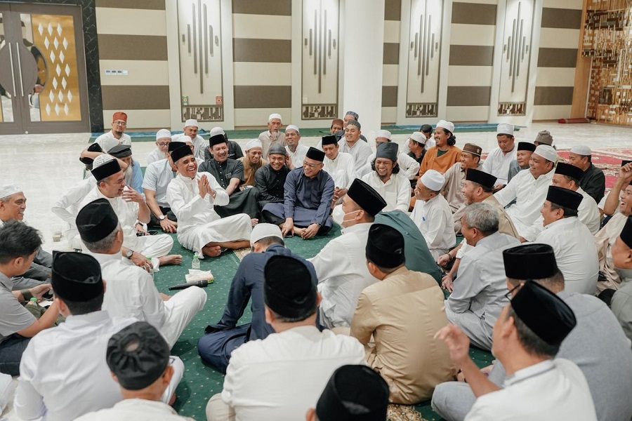 Pimpinan OPD Pemprov Sulteng Retret Selama Tiga Hari di Masjid Raya Baitul Khairaat Palu