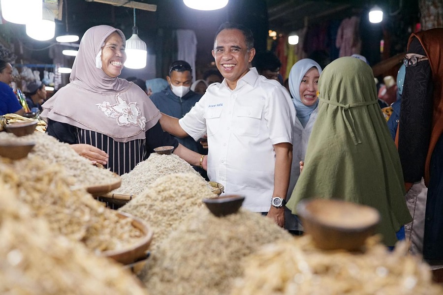 Setahun Kepemimpinan Anwar Hafid: Populis, Kebijakan Pro Rakyat