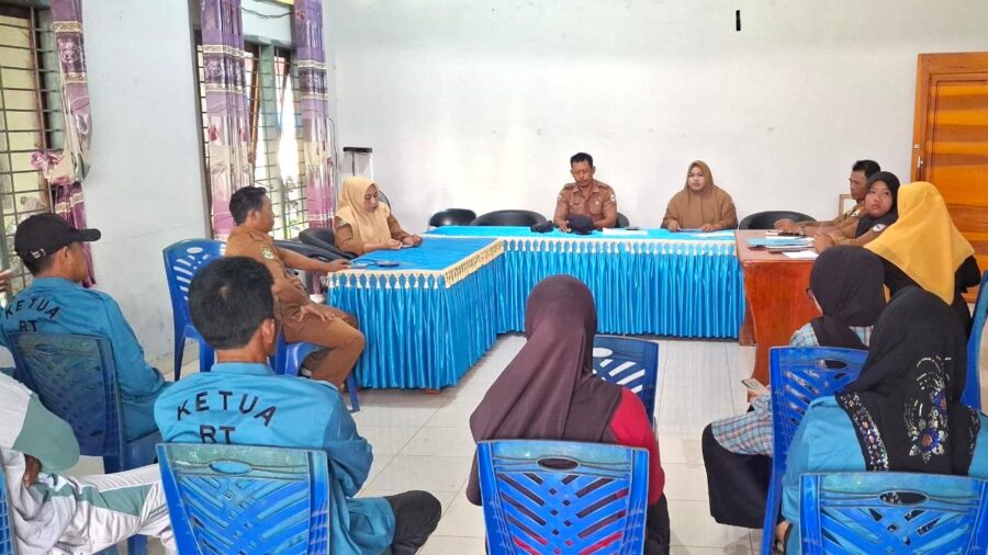 pemerintah desa harapan jaya morowali rapat bahas pengurangan penerima blt dana desa