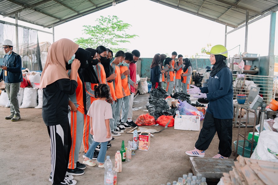 Berkunjung ke TPS3R Onepute Jaya, Cara PT Vale IGP Morowali Edukasi Langsung Siswa Soal Sampah