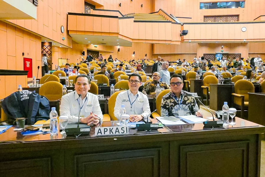 Bupati Morowali Utara Soroti Krisis Keuangan Desa di Senayan