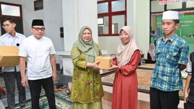 DLH Sulteng Santuni Anak Yatim, Meneguhkan BERANI Berbagi